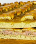 Набор пирог с ветчиной и сыром и пирог с грушей и яблоком