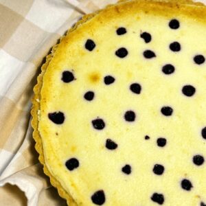 Пирог домашний с черникой